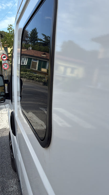 Finestra nera curva specifica per VAN